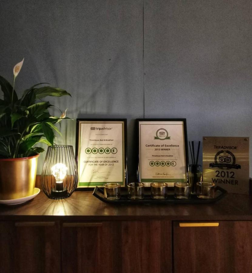 Treehouse Hostel 古晋 外观 照片